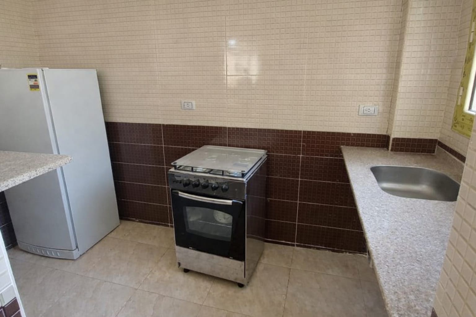 🏡 شقة للبيع بالمرحلة الأولى... كل الخدمات حواليك!